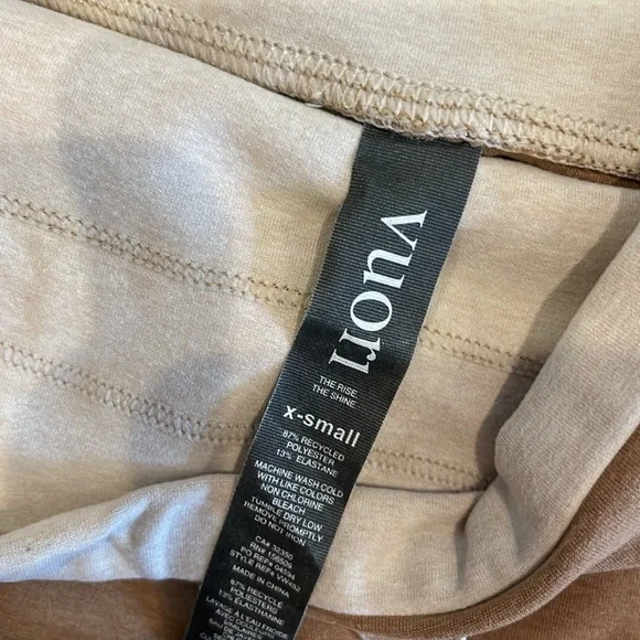 Vuori vibe elevation active bra & leggings set - Picture 11 of 12